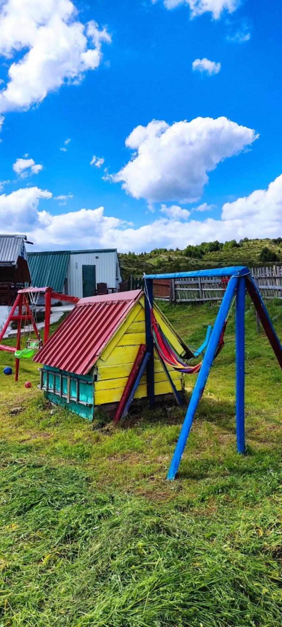 Weekend House In The Piva Nature Park プルジネ エクステリア 写真